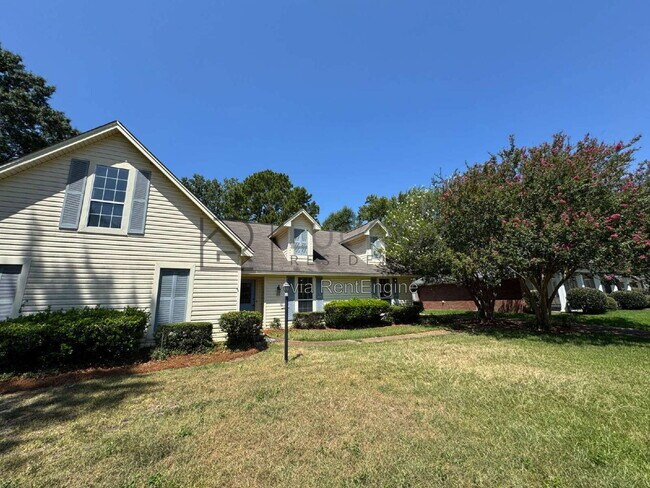 Building Photo - 33 Sandlewood Dr