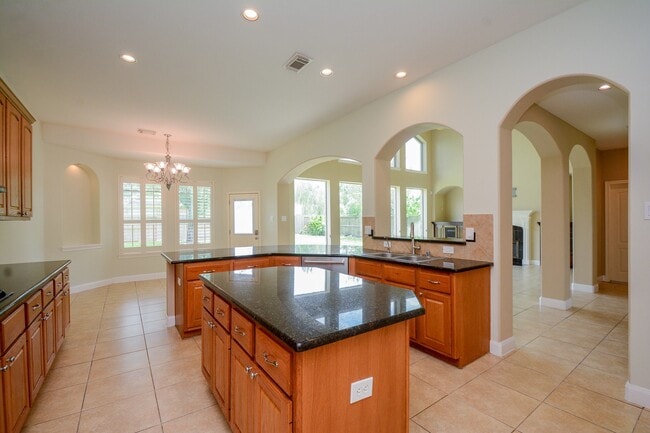 Building Photo - 11812 Sea Shadow Bend