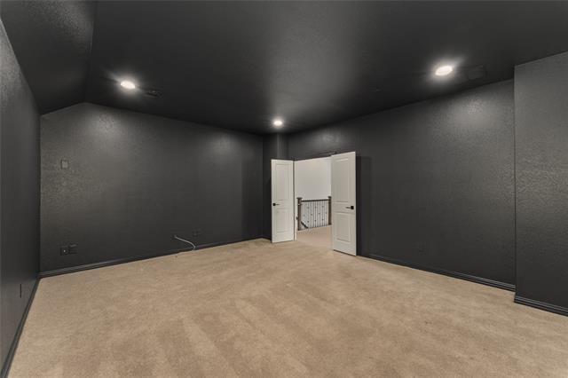 Building Photo - 1565 Amesbury Way