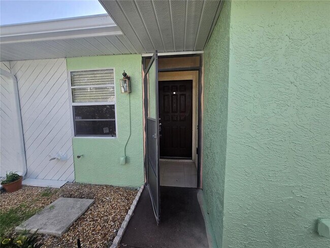 Building Photo - 6425 Drexel Dr