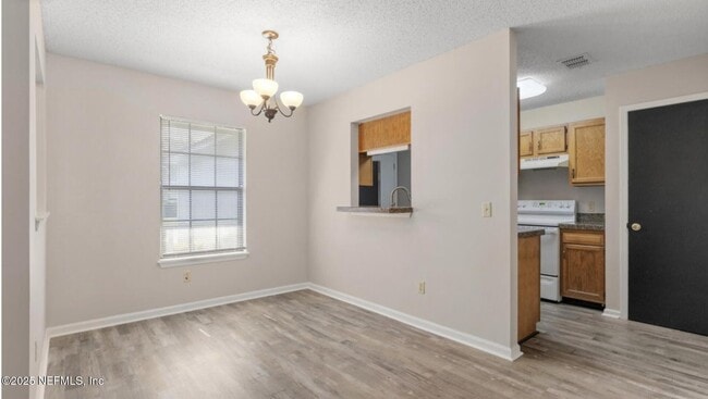 Building Photo - 10855 Rutherford Ct