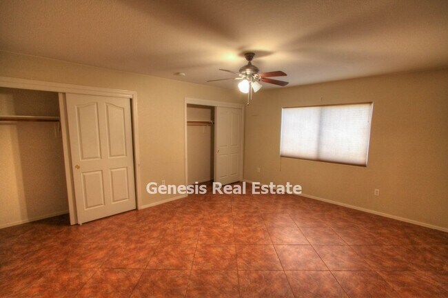 Building Photo - Large 5 Bedroom in Star Valley