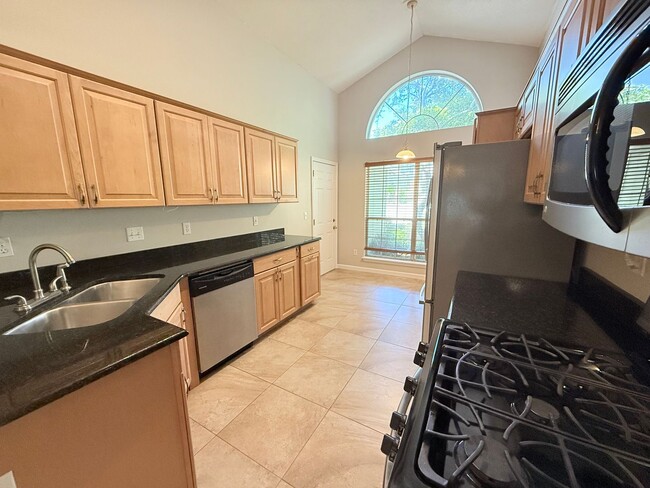 Building Photo - NE Tallahassee Home in Top School District