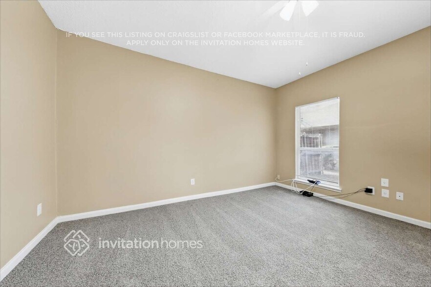 Building Photo - 2110 Loretta Ln
