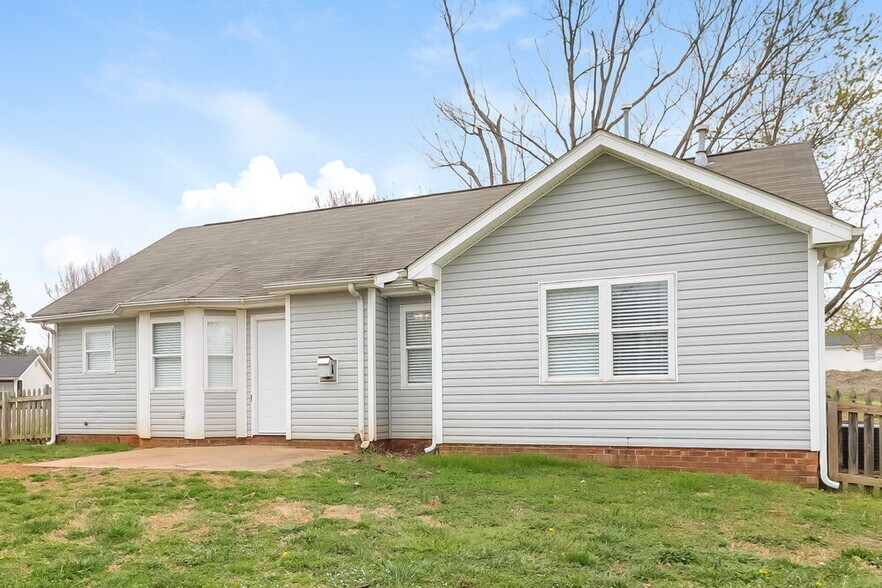 Building Photo - 6705 Rain Creek Way