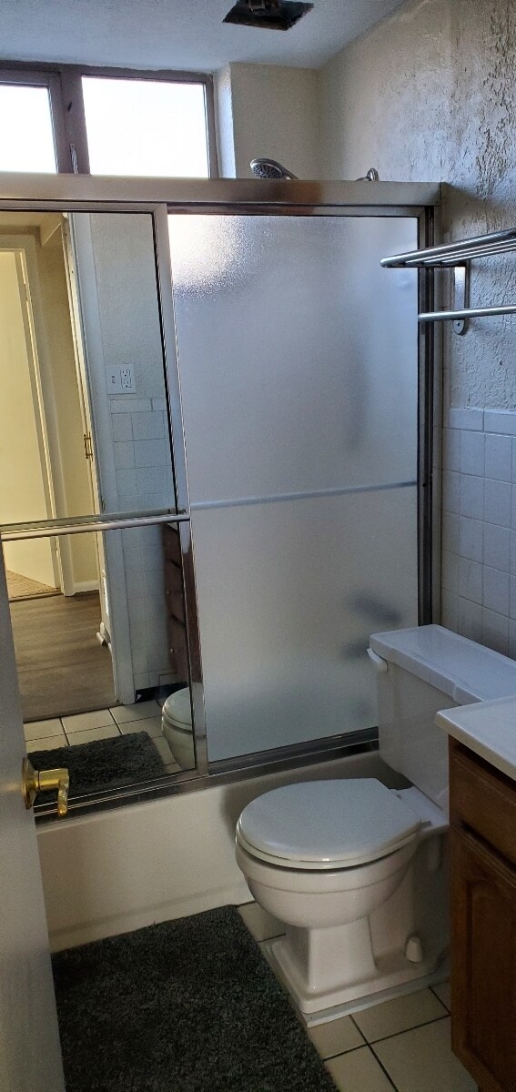 Building Photo - 2532 S Williams St