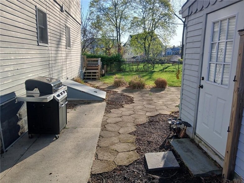 Building Photo - 170 Bernice Ave