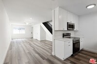 Building Photo - 6616 Sylmar Ave