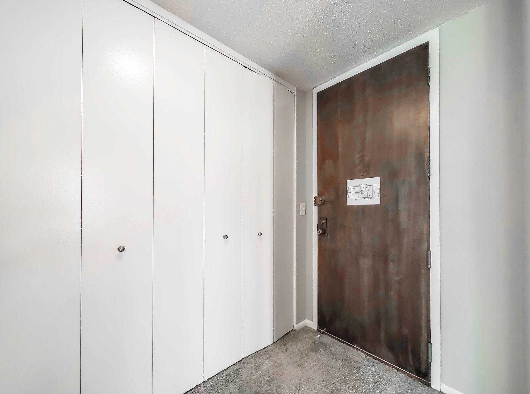 Building Photo - 70 E Scott St