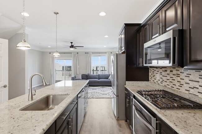 Building Photo - 3 Bed/2.5 Bath End-of-Row Beltsville Townhome