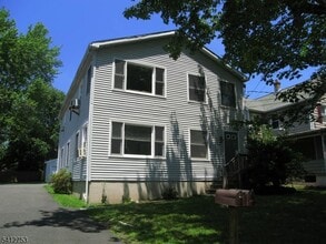 Building Photo - 278 Morris St