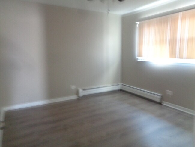 Building Photo - 8149 83rd Pl