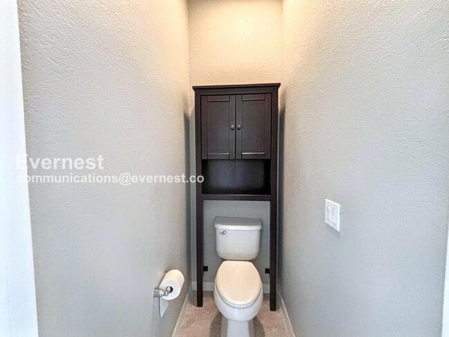 Building Photo - 296 Del Sol Ave