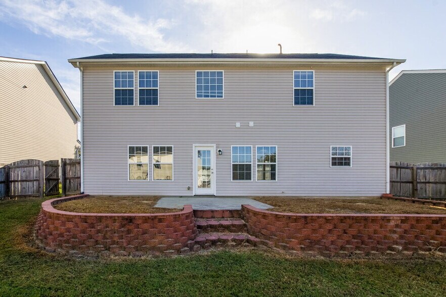 Building Photo - 4059 Clover Rd NW