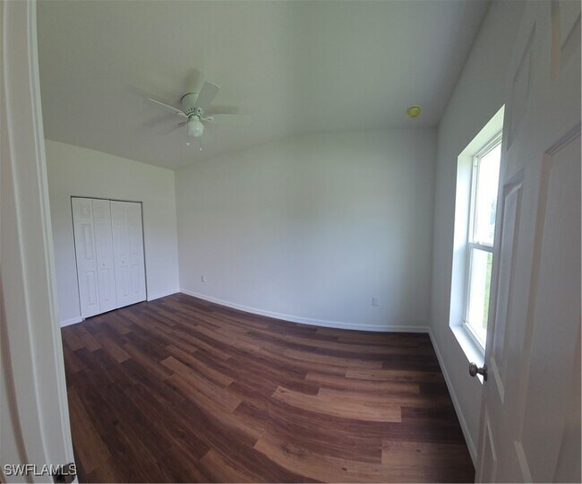 Building Photo - 3835 Lora St