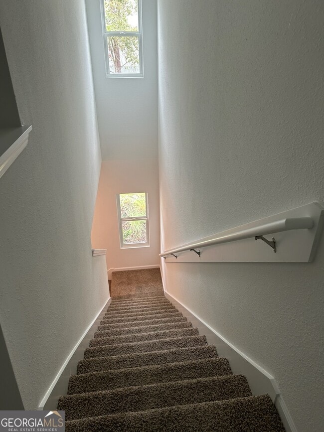 Building Photo - 120 Deep Bay Cir