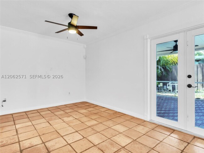 Building Photo - 10015 SW 85th St