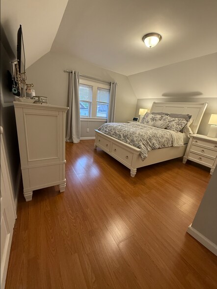 Bedroom #3 - 100 Lincoln St
