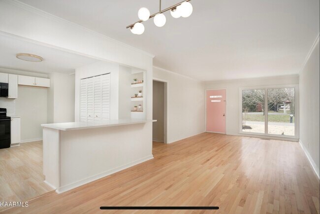 Building Photo - 4502 Glasgow Rd