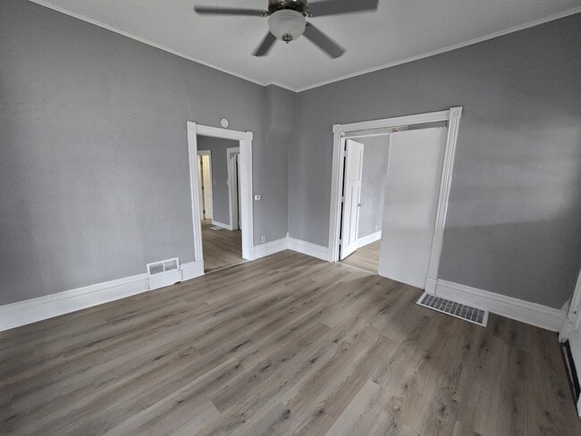 Building Photo - 714 W 1st St