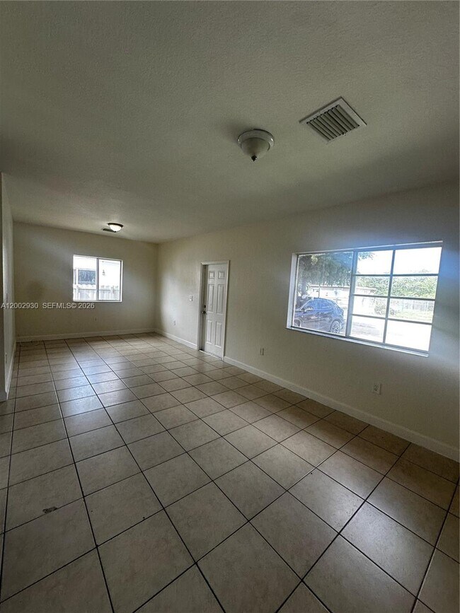 Building Photo - 26524 SW 138th Ave