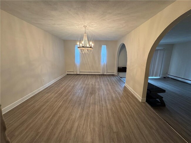 Building Photo - 260 George Waterman Rd