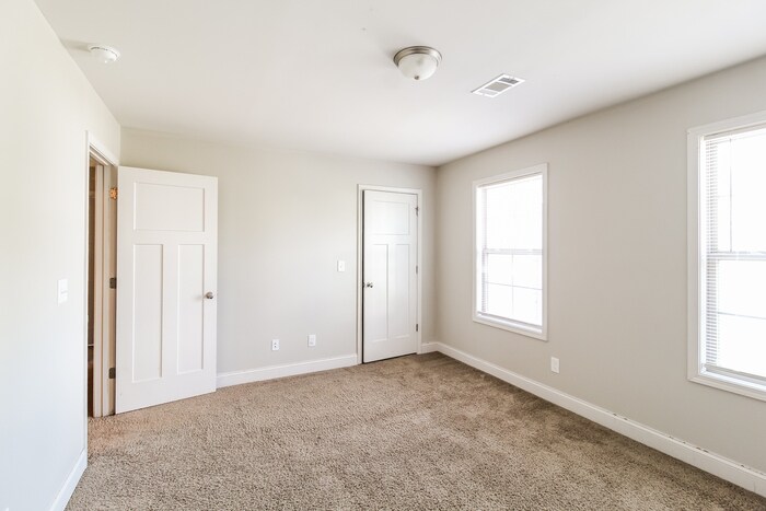 Building Photo - 408 Pearl St