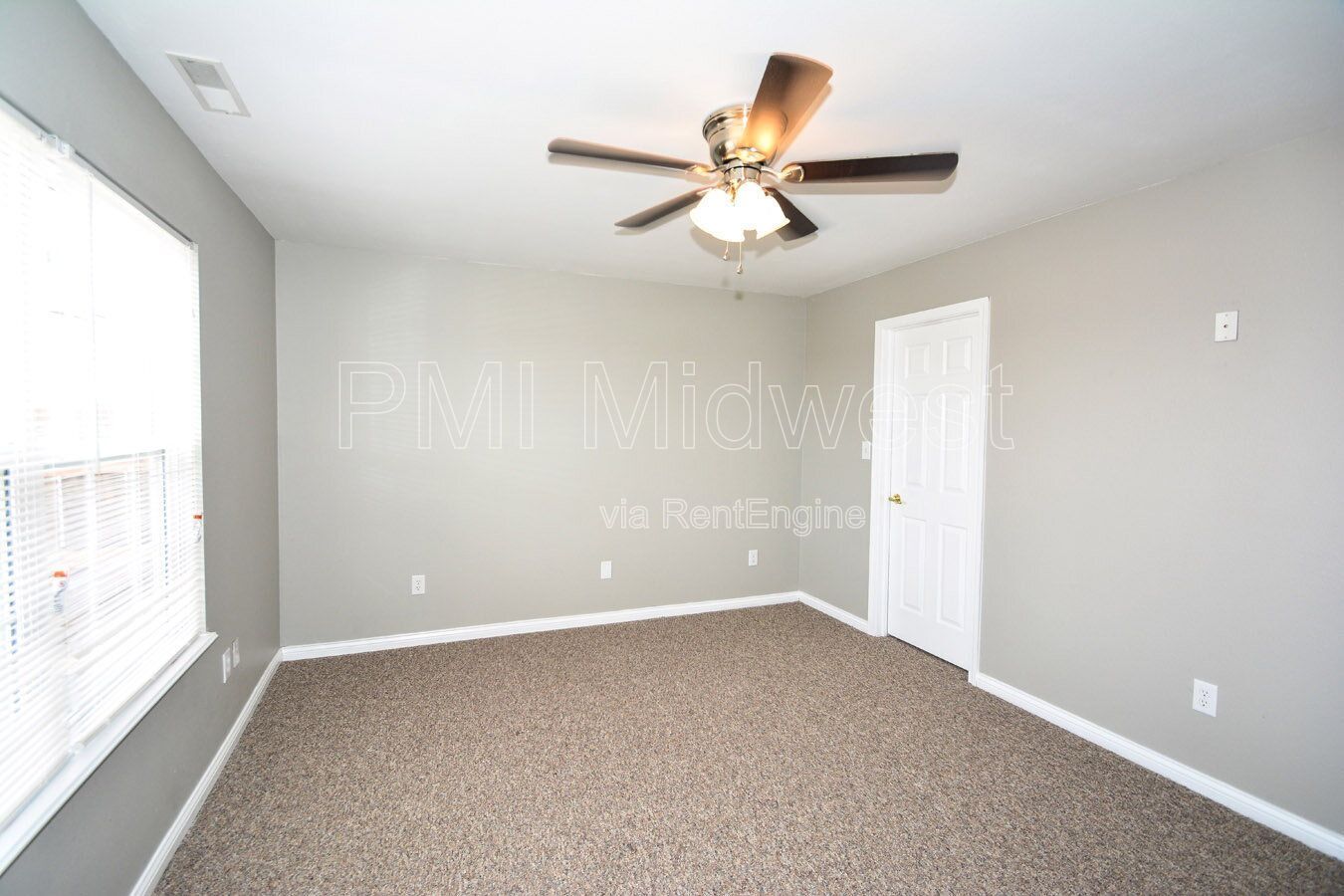 Building Photo - 1994 Falcon Ct