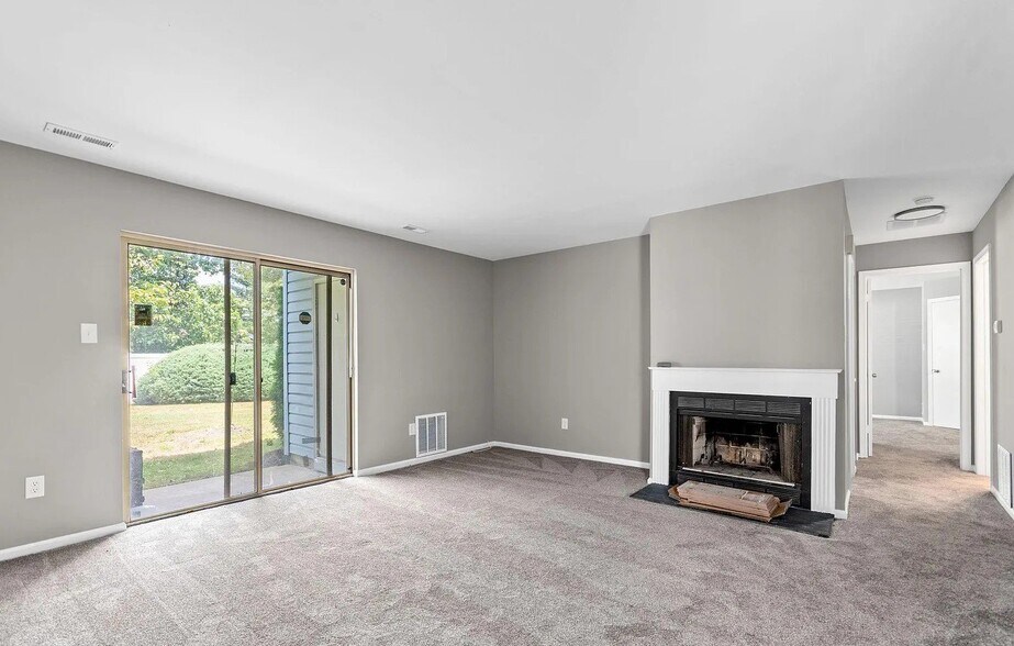 Building Photo - 617 Covington Ct