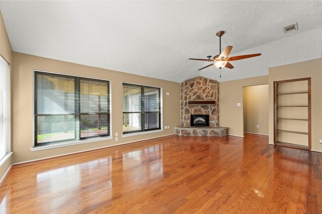 Building Photo - 8307 Autumn Wind Dr