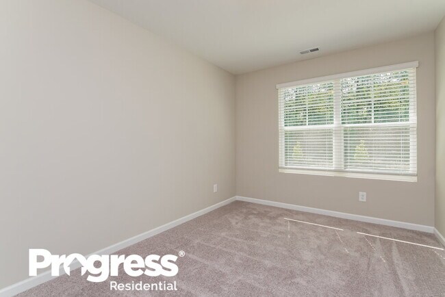 Building Photo - 528 Landing View Dr