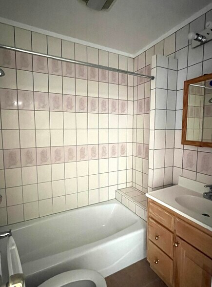 Full Bathroom 2 - 2210 Las Flores Dr