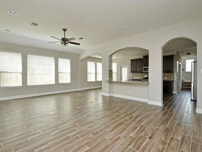 Building Photo - 3724 Lunet Ring Way