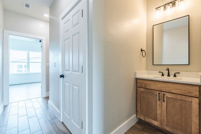 Building Photo - 3702 Tower View Ct