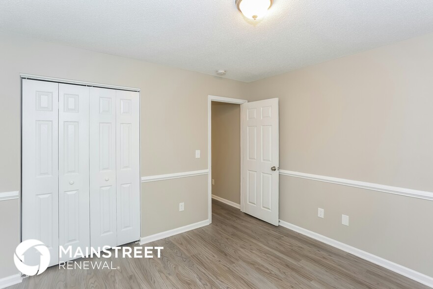 Building Photo - 1536 Forest Glen Ln