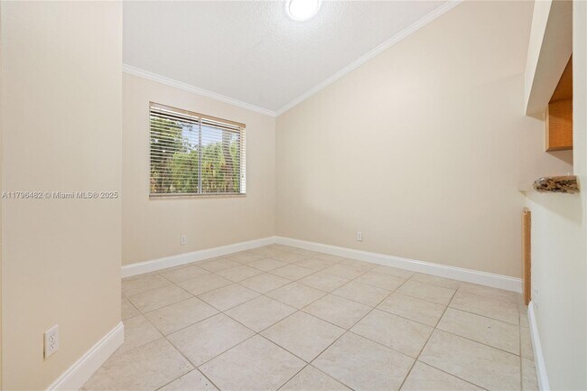 Building Photo - 958 Coral Club Dr