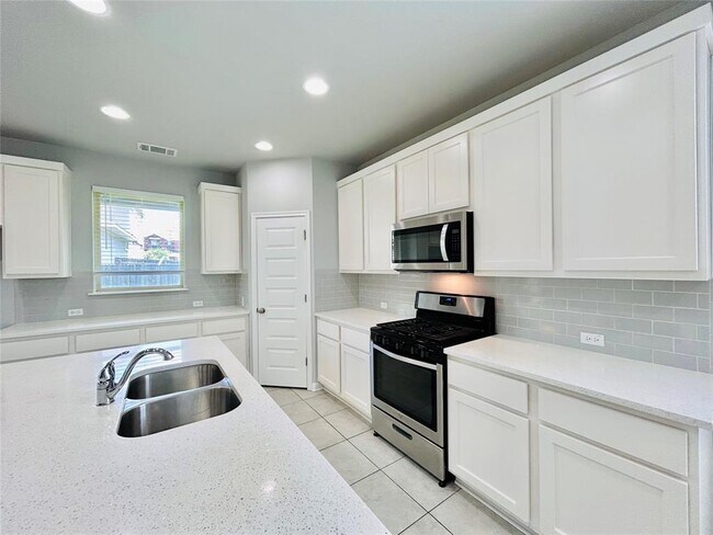 Building Photo - 1156 Capra Ln
