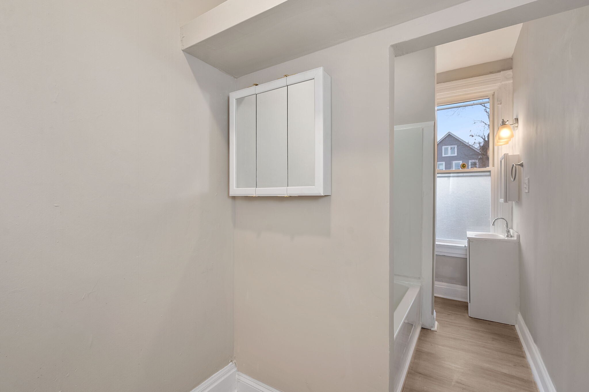 Full Bath - 3328 Fairfield Ave