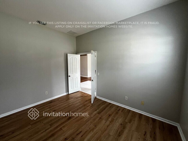 Building Photo - 2089 SW Idaho Ln