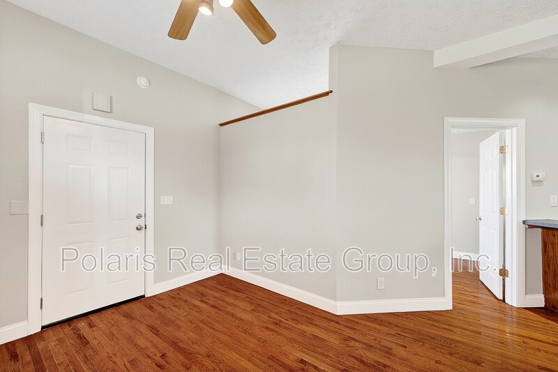 Building Photo - 145 E 14th St