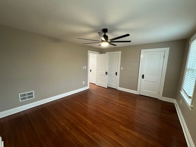 Building Photo - Deming Ave 2697-2699 NSLLC