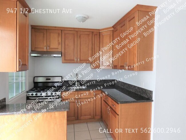 Primary Photo - 947 1/2 Chestnut Ave-
