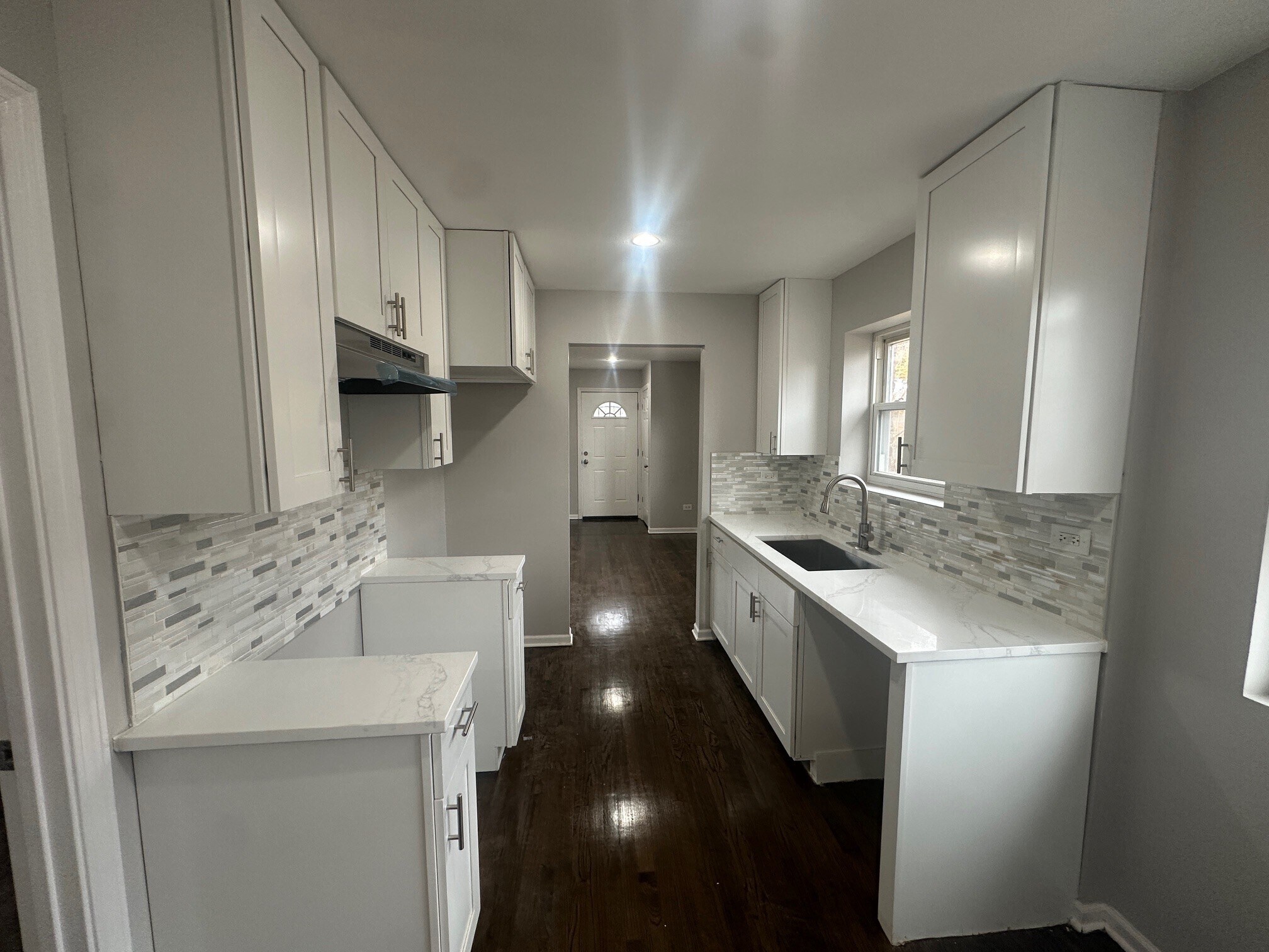 Kitchen - 11350 S Aberdeen St