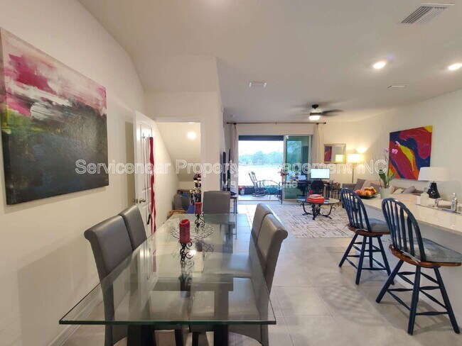 Building Photo - 32988 Major Oak Dr