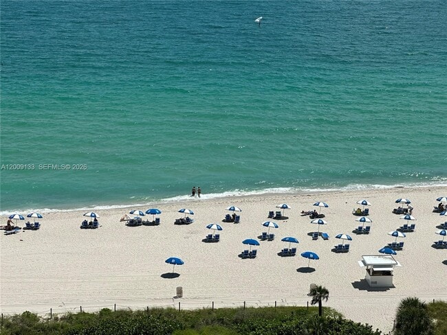Building Photo - 6039 Collins Ave