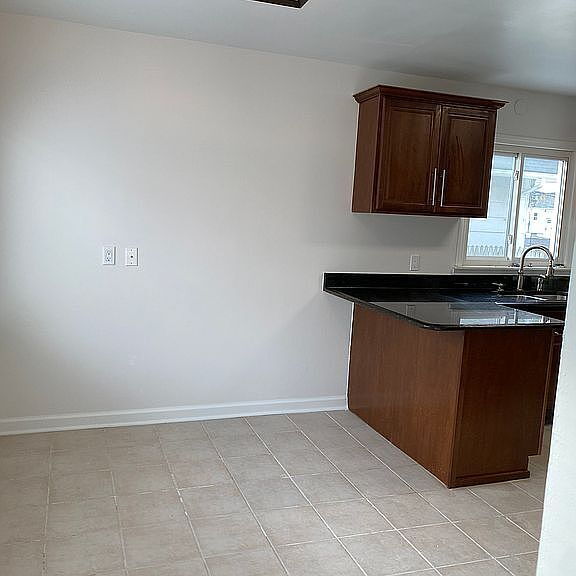 Building Photo - 3-Bed, 2-Bath Home in Birmingham's Heart with 1,375 Sq Ft of Comfort!"