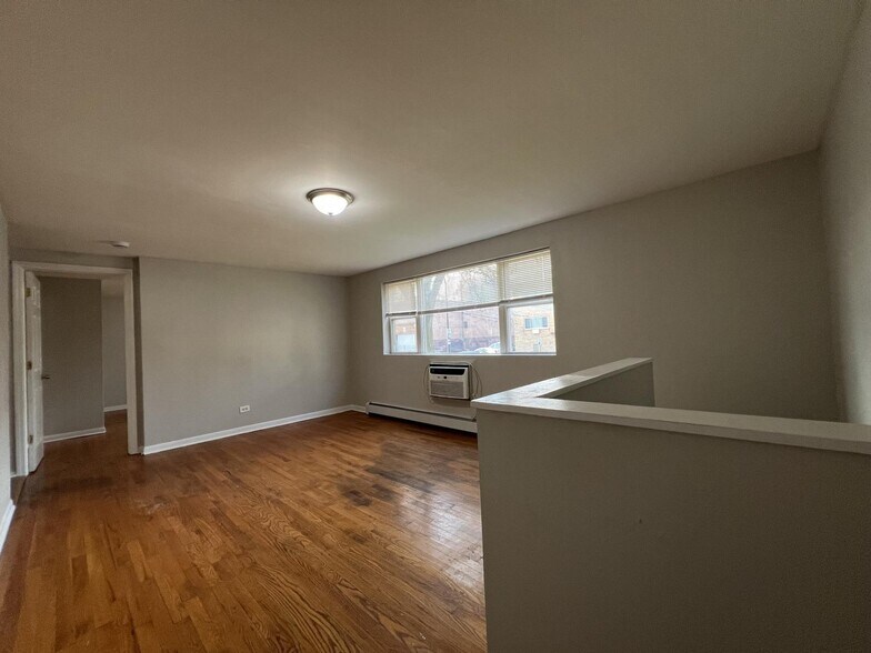 Building Photo - 1300 S 51st Ct