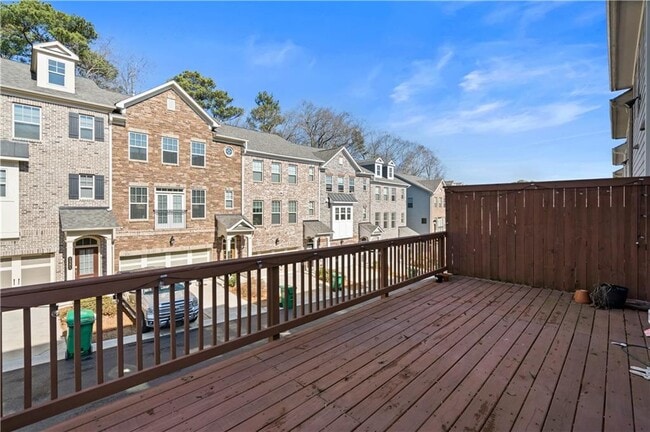 Building Photo - 1302 Harris Way S