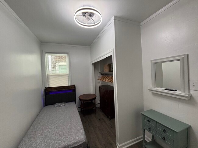 Building Photo - 66 Cottage St