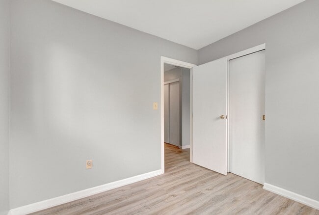 Building Photo - 3 bedroom, 1 bathroom house FOR RENT NOW!